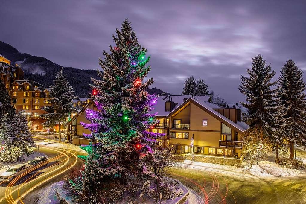 Whistler Village Inn & Suites Екстер'єр фото