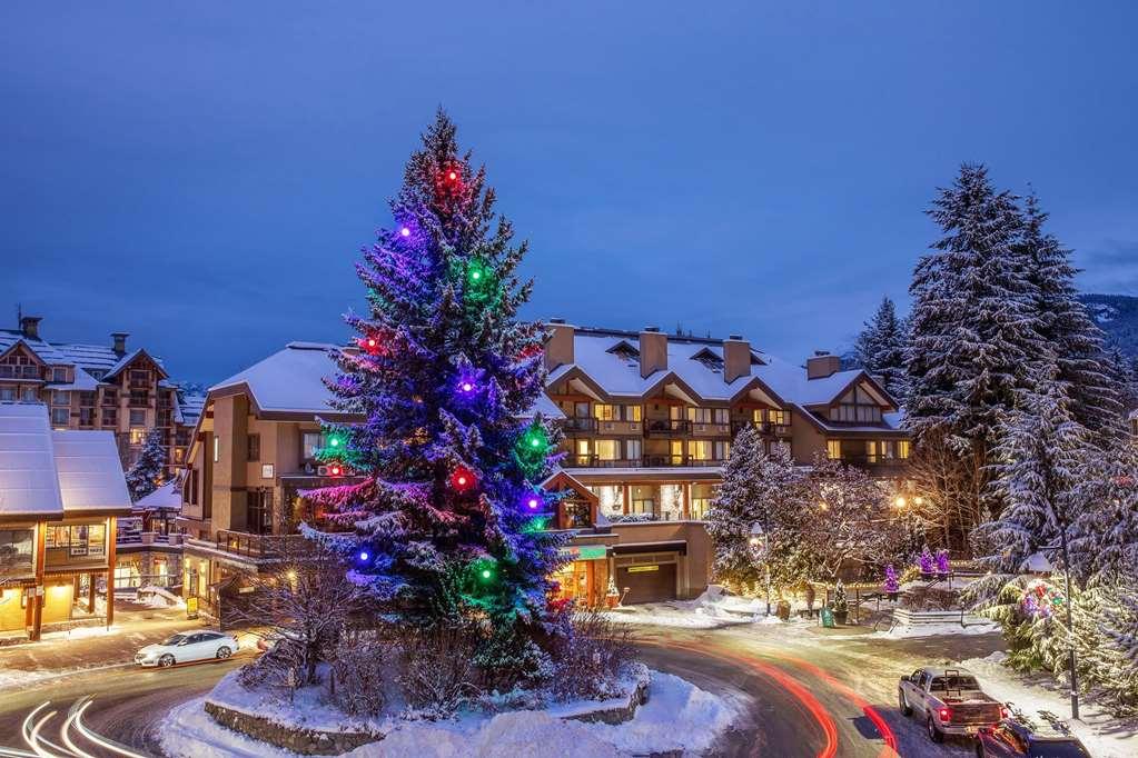 Whistler Village Inn & Suites Екстер'єр фото
