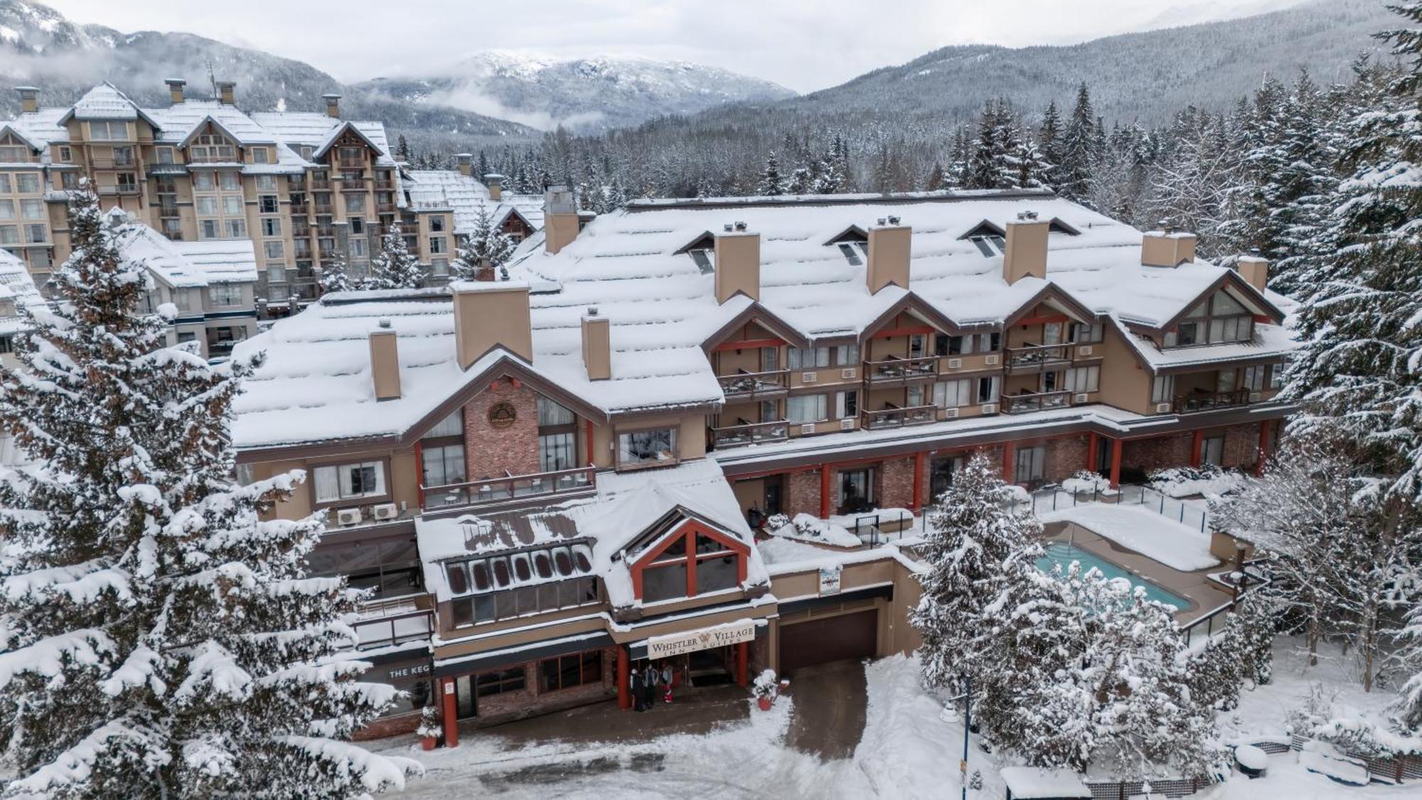 Whistler Village Inn & Suites Екстер'єр фото