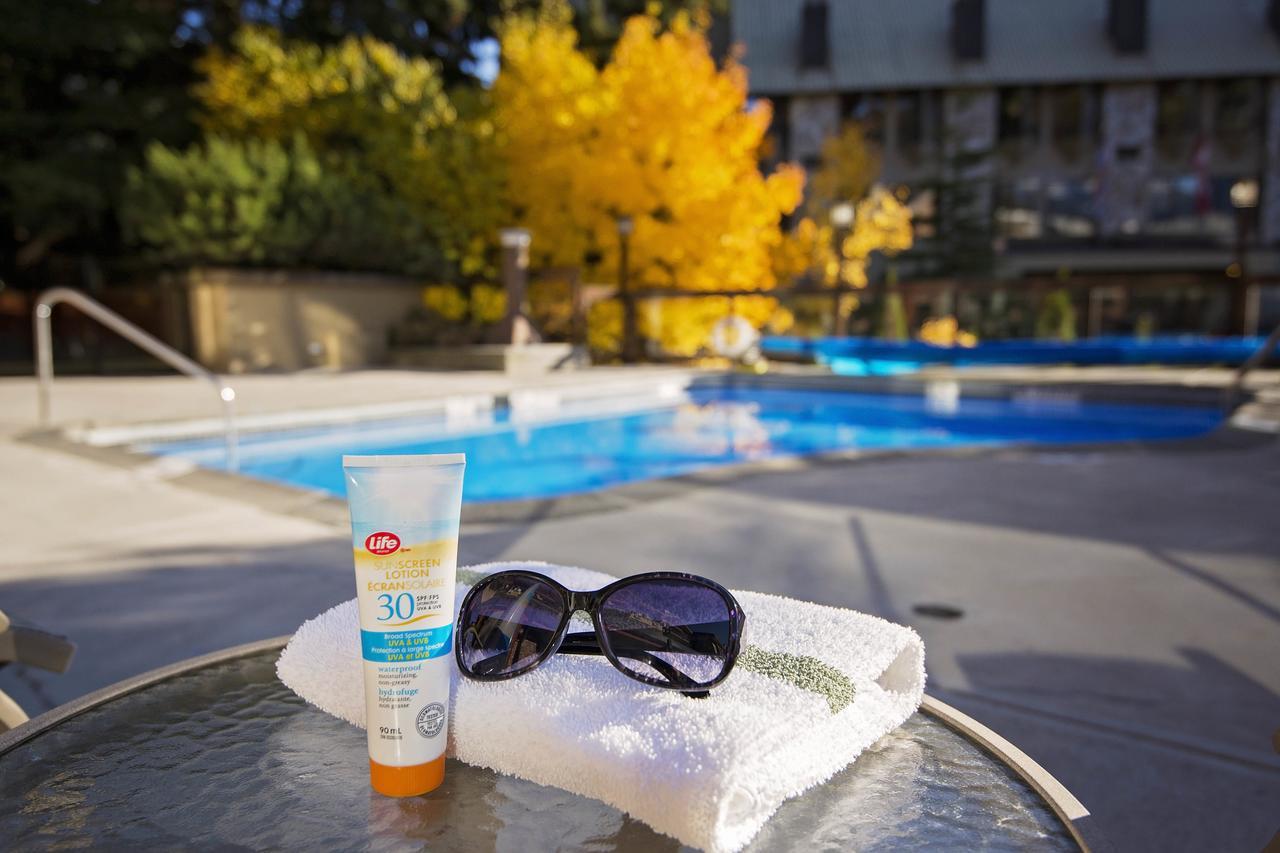 Whistler Village Inn & Suites Екстер'єр фото