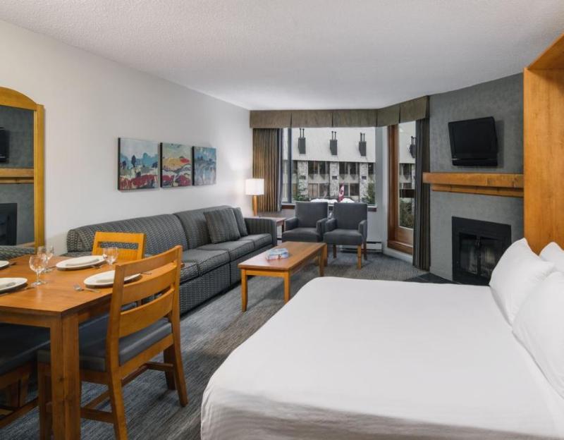 Whistler Village Inn & Suites Екстер'єр фото